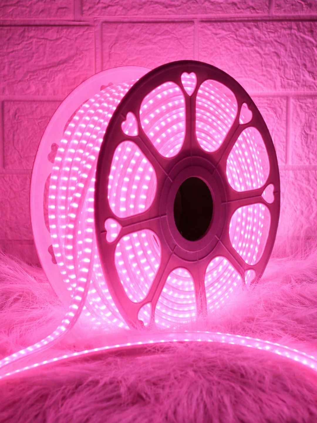 KAVYARA Pink Waterproof LED String Lights - 5 m