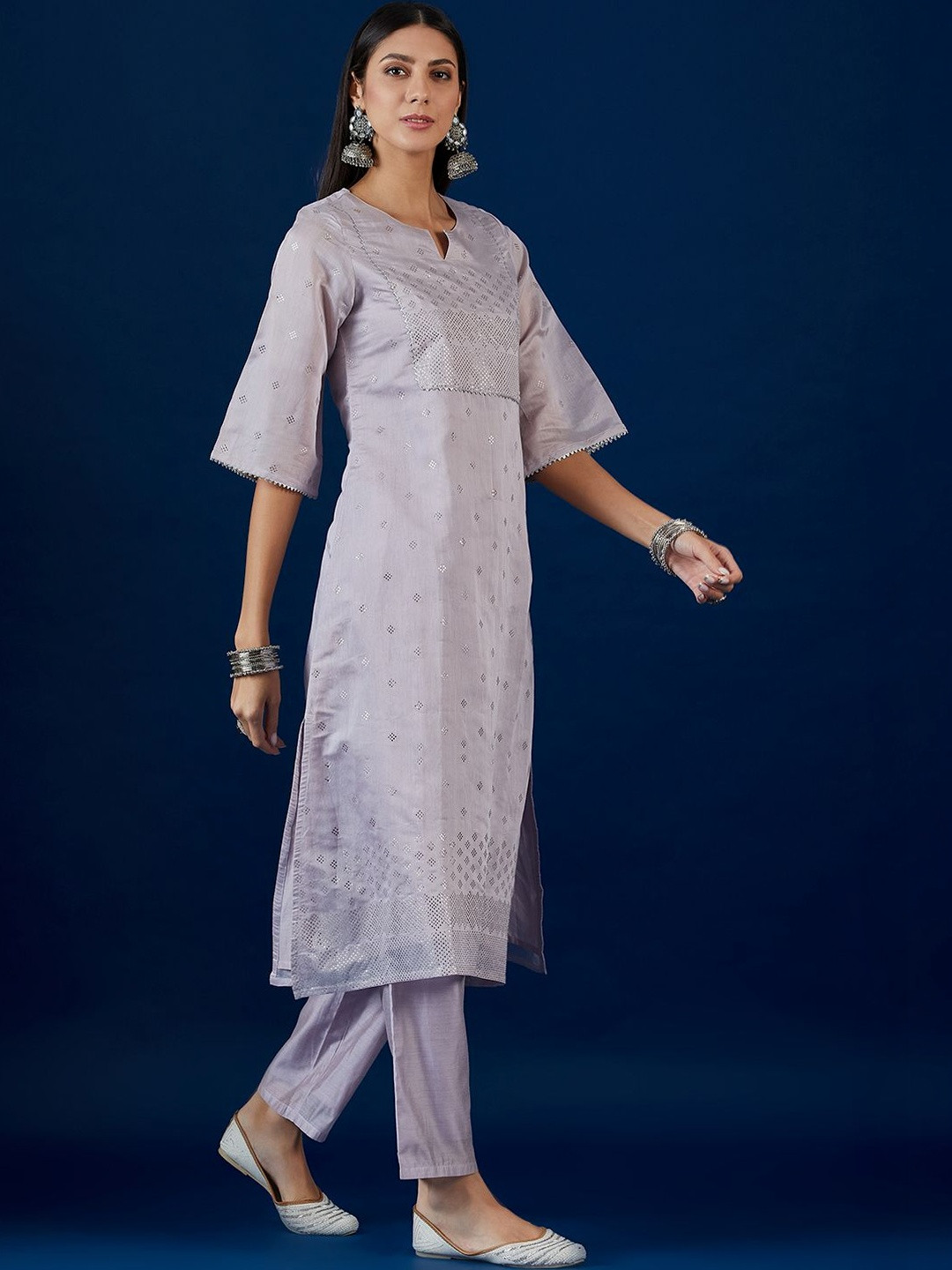 House of Pataudi Printed Round Neck Calf Length Straight Kurtas