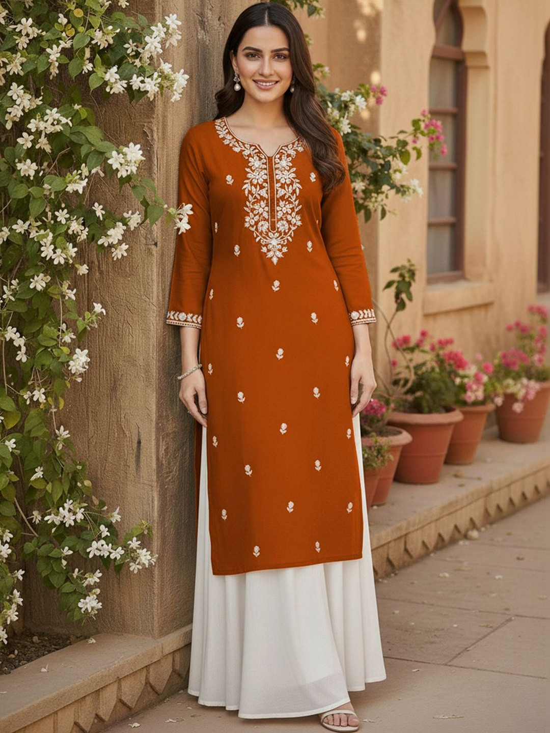Rensa Women Ethnic Motifs Embroidered Thread Work Floral Kurta