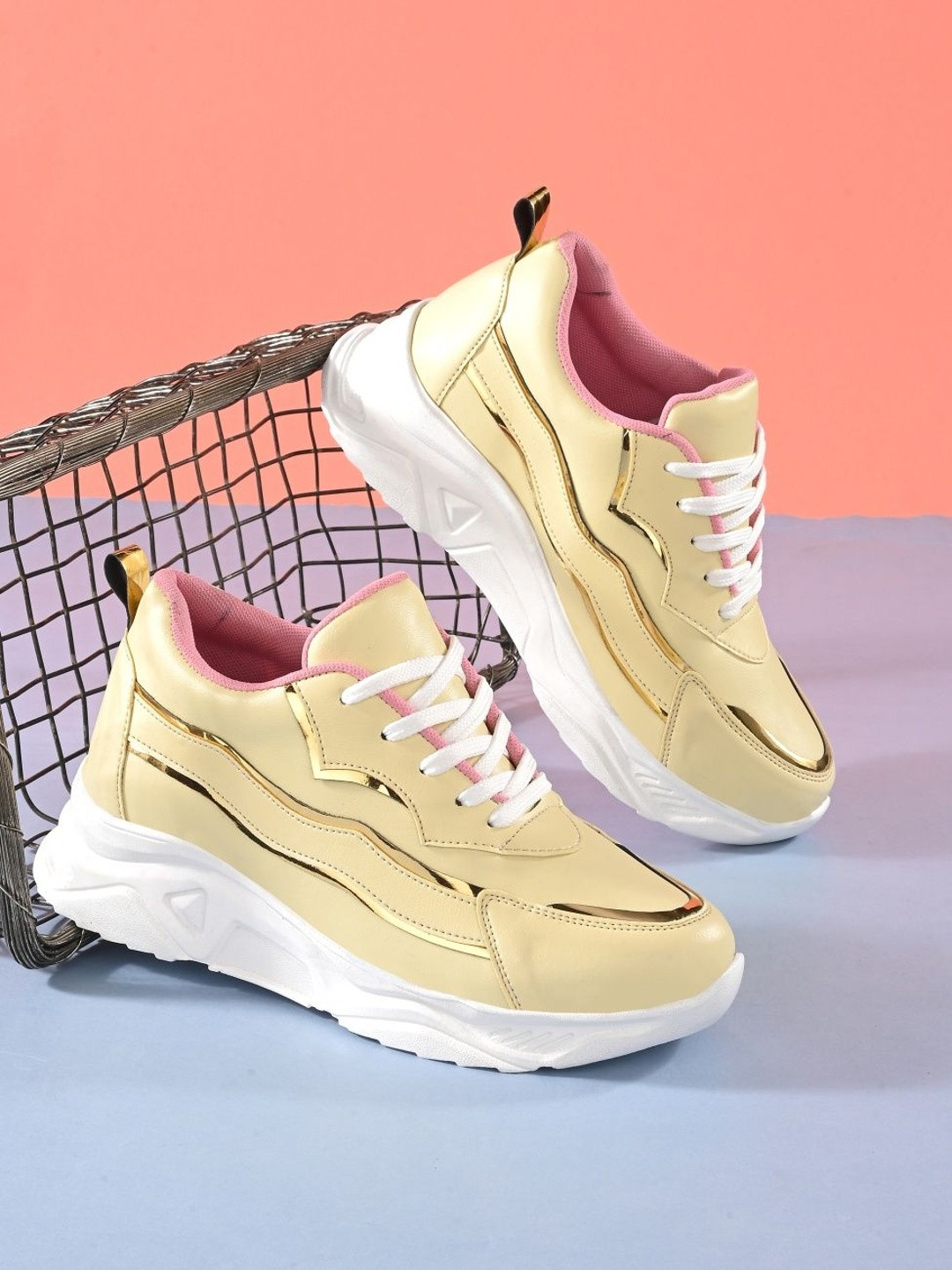 The Roadster Lifestyle Co Women Round Toe Sneakers Casual Shoes