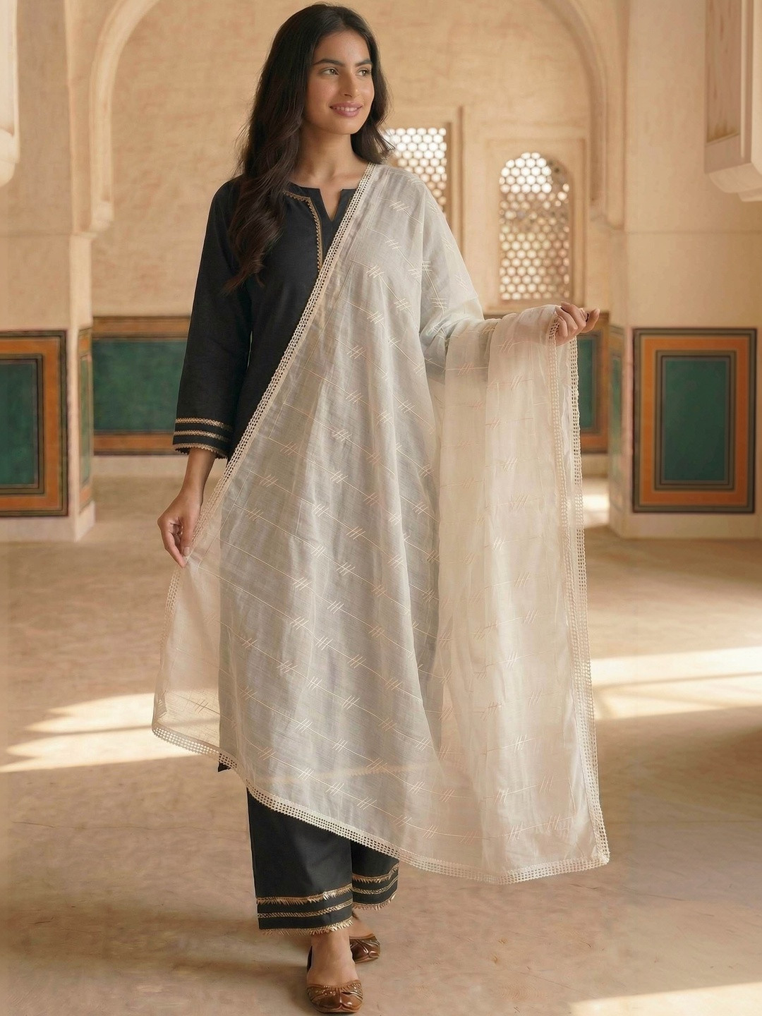 Zamour Embroidered Thread Work Pure Cotton Dupatta