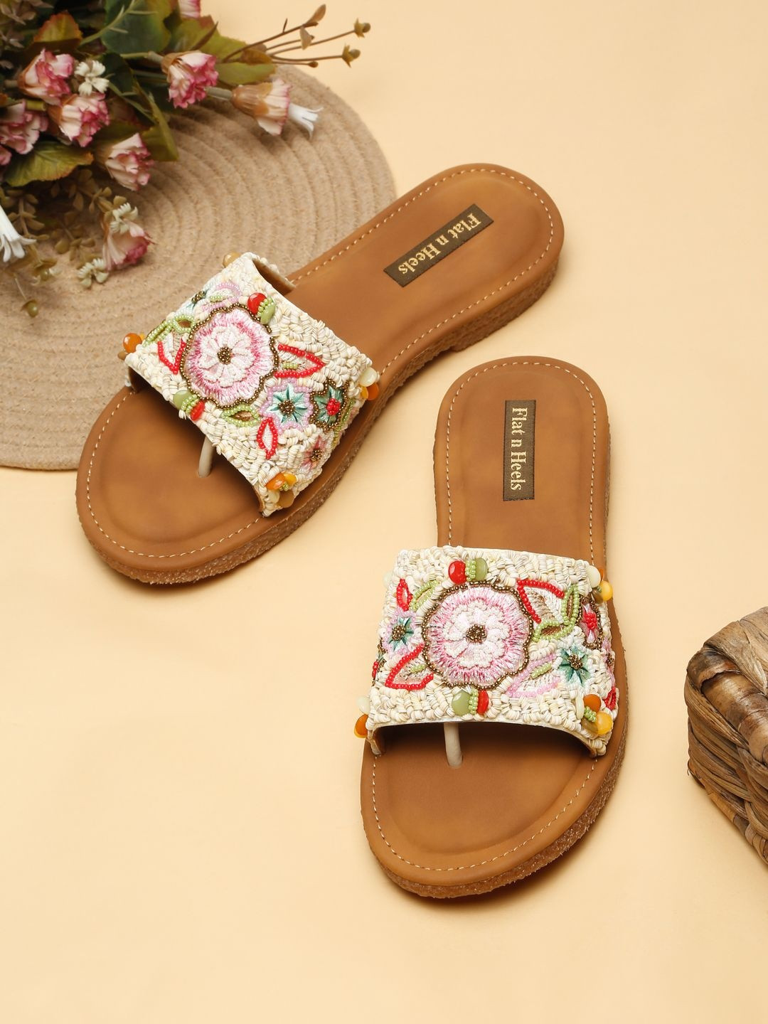 Flat n Heels Women Open Toe Flats