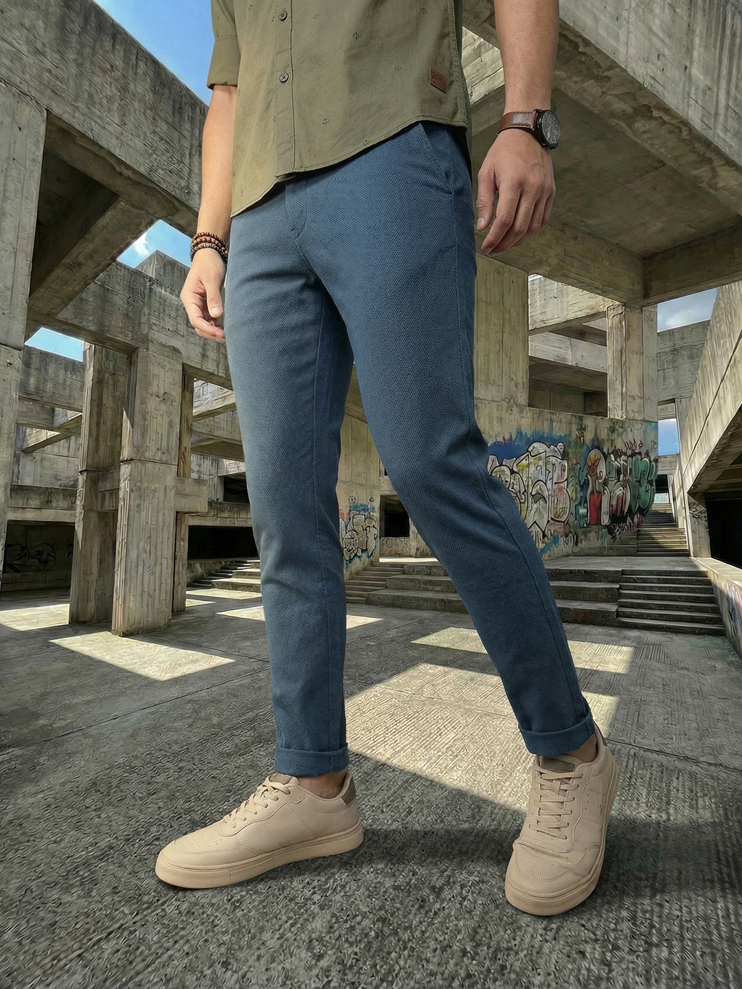 Roadster Men Blue Regular Fit Solid Regular Trousers