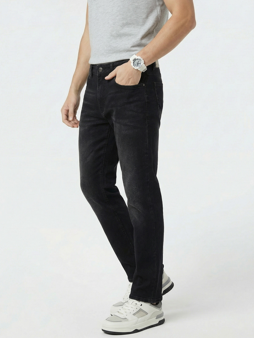 WROGN Men Straight Fit Light Fade Stretchable Jeans
