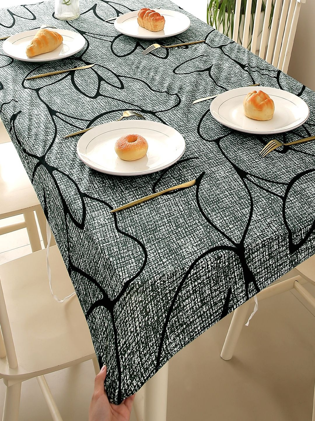HOKIPO Intense Grey Abstract Floral Water-Repellent 51x31 inch 4 Seater Table Cover