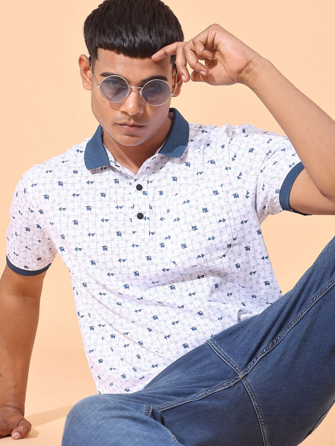 V-Mart Men Geometric Printed Polo Collar Cotton T-shirt