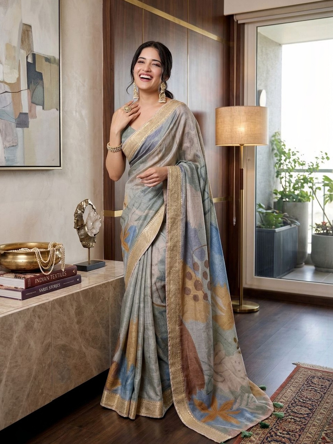 HALKA FULKA Silk Blend Designer Saree
