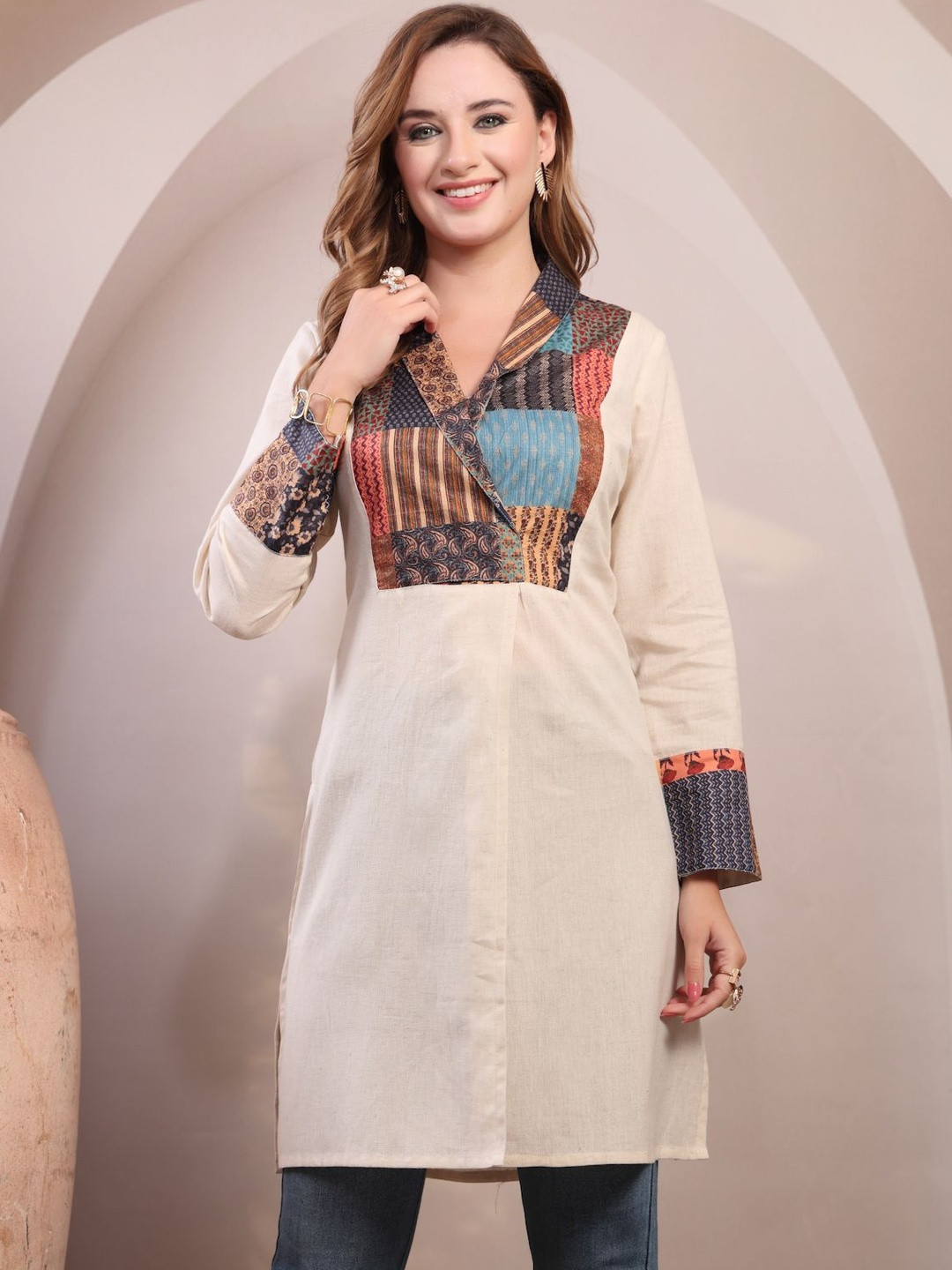DEIFIC Printed V-Neck Patchwork Pure Cotton Patchwork Kurti