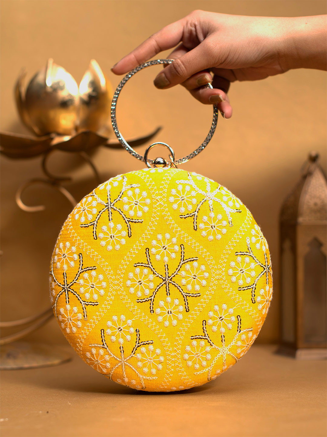 ARTKLIM Embroidered Box Clutch
