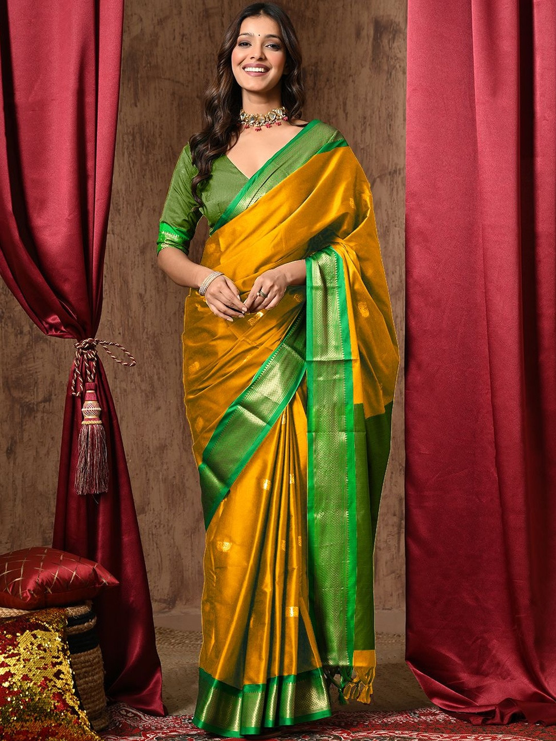 UMANTA Ethnic Motifs Zari Silk Cotton Handloom Paithani Saree