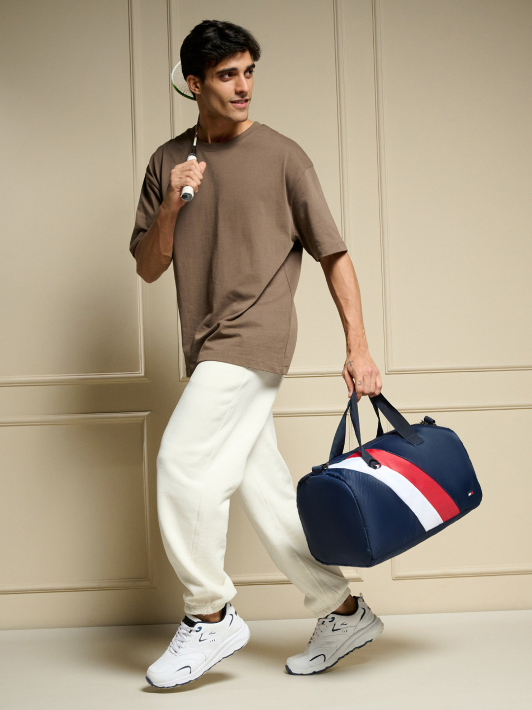 Tommy Hilfiger Unisex Navy Blue & Red Duffel Bag