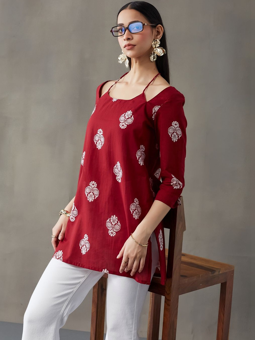 Navibhu Structured Floral Printed Halter Neck Pure Cotton Kurti
