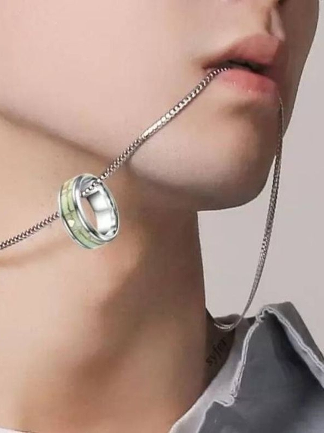 PASU FASHION Rhodium-Plated Pendant