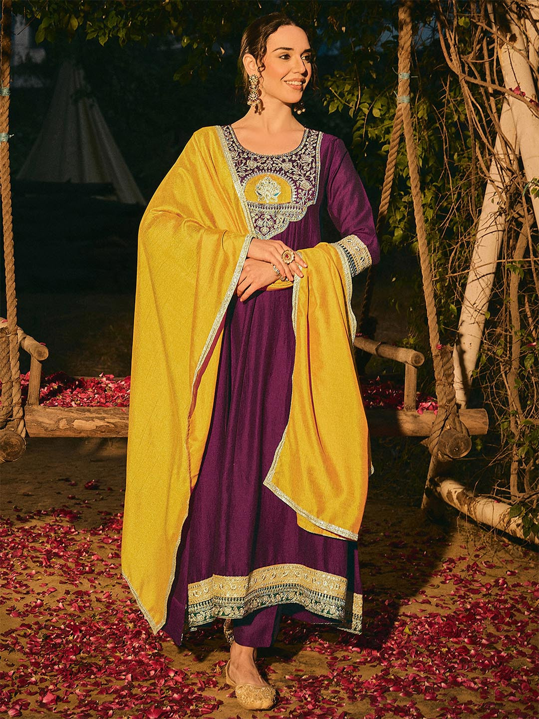 Navlik Women Embroidered Regular Kurta with Trousers & With Dupatta