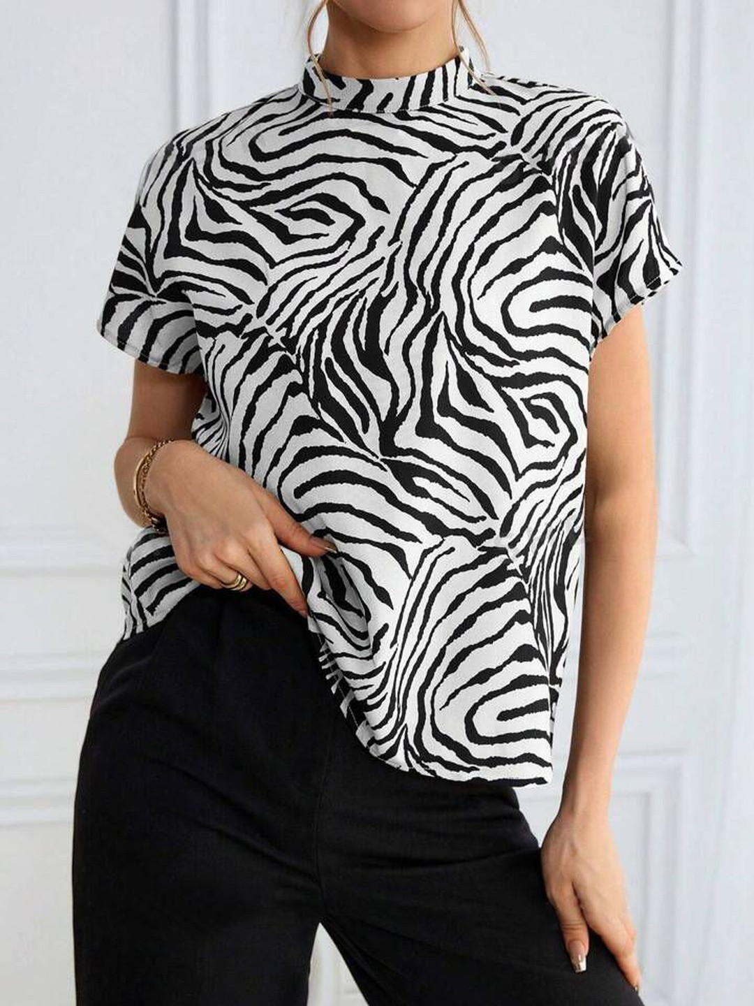 KASHIANXSTYLE Animal Print Cotton Blend Top