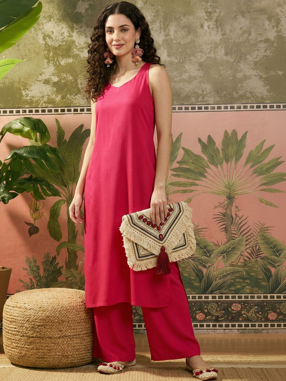 Sangria V-Neck Kurta & Trousers