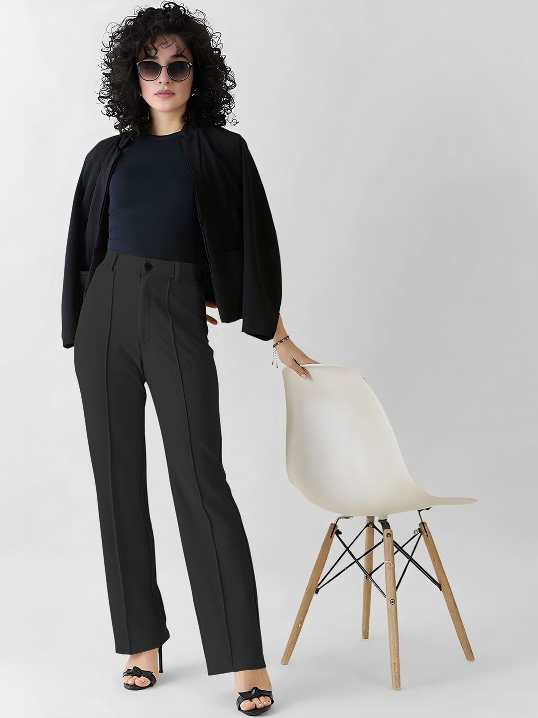 Navyankaa Women Straight Fit High-Rise Trousers