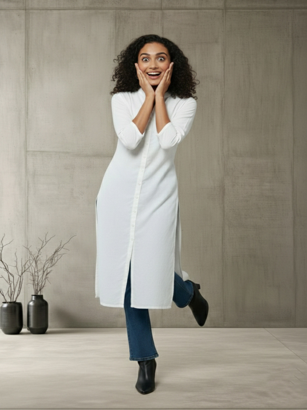 Varanga Women Thread Work Kurta