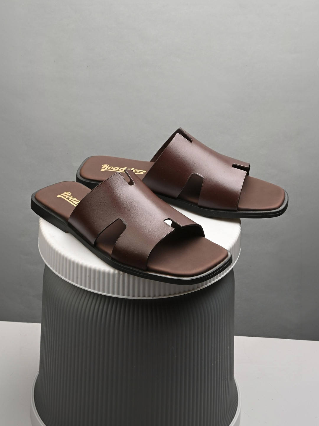 The Roadster Lifestyle Co Men Comfort Sandals