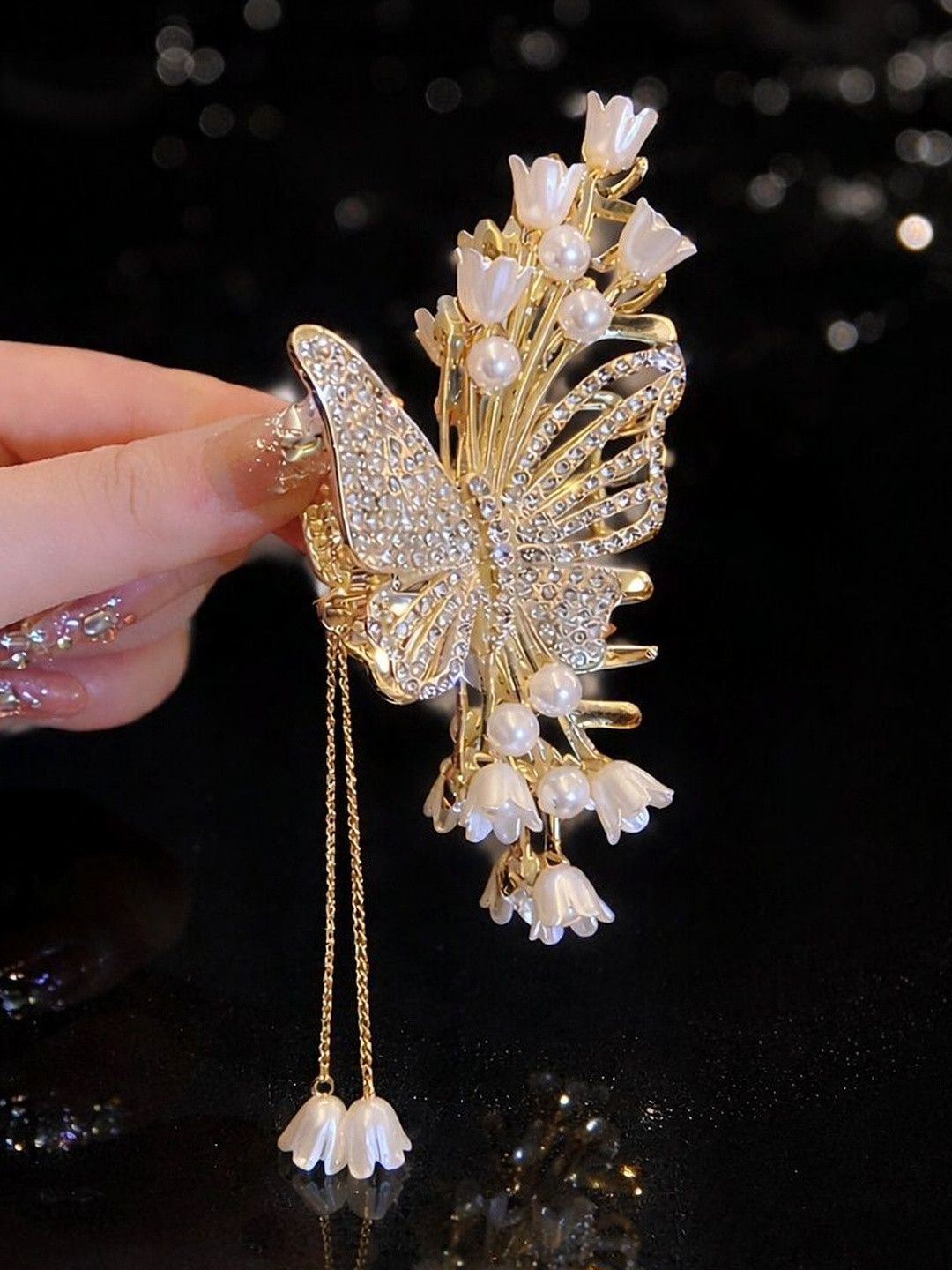 SZN Women Beaded Claw Clip