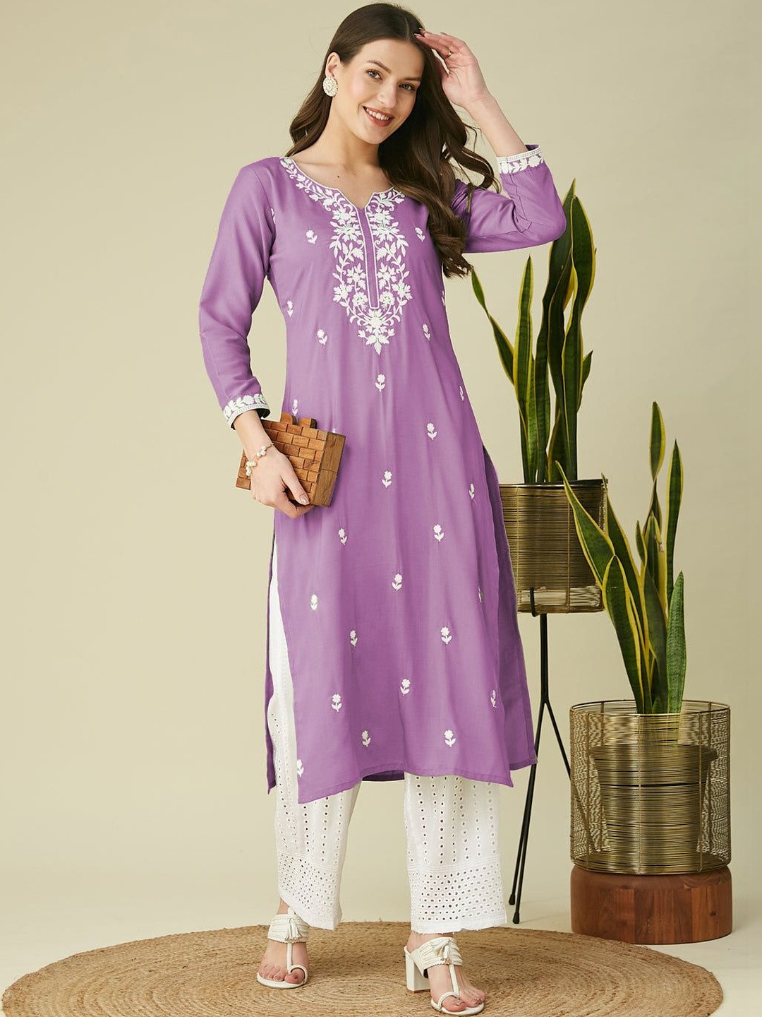 FORKEY Women Ethnic Motifs Embroidered Thread Work Kurta