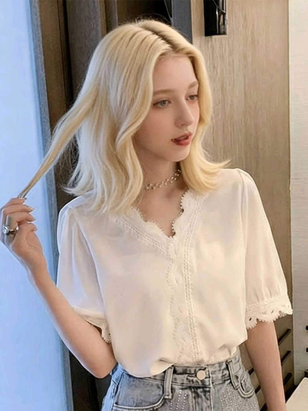 Suo V-Neck Batwing Sleeves Crop Top