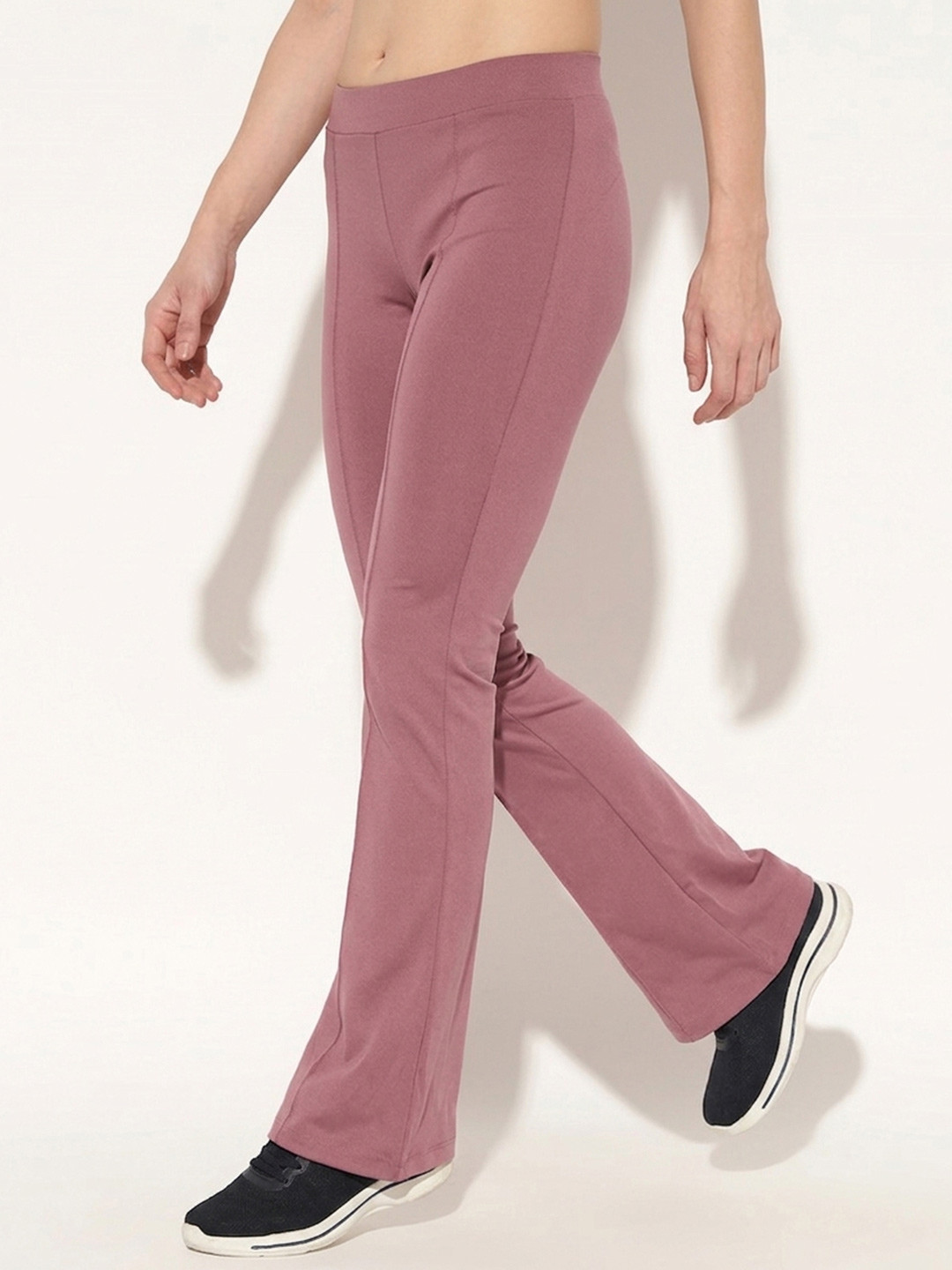 VOGAAN Straight Fit Mid-Rise Flared Tights