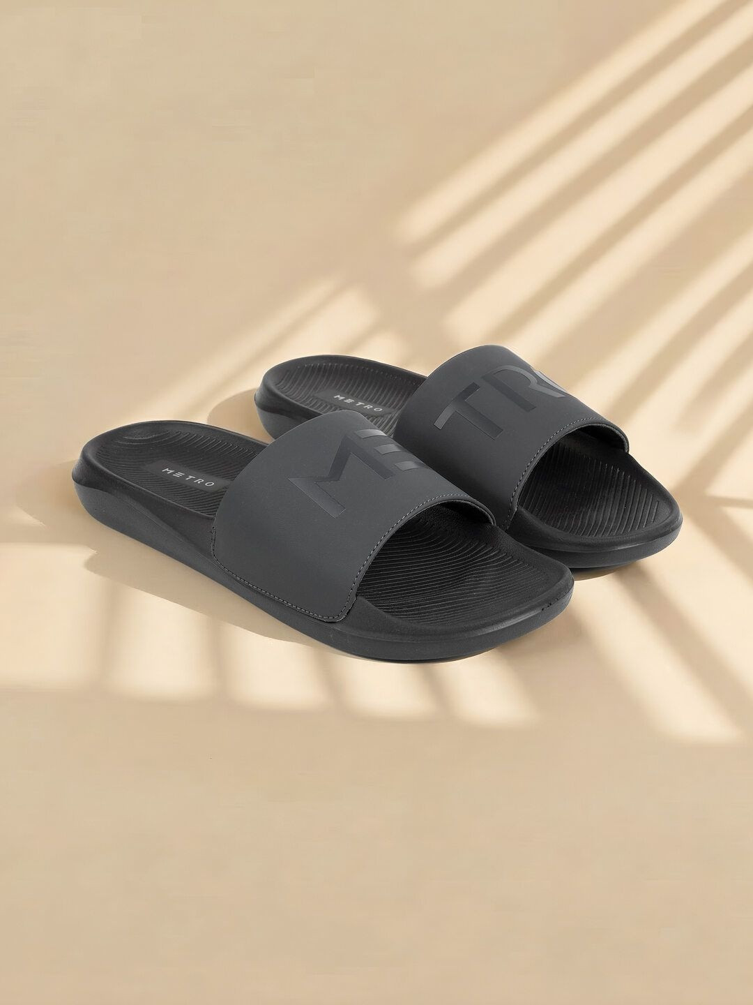 Metro Men Sliders