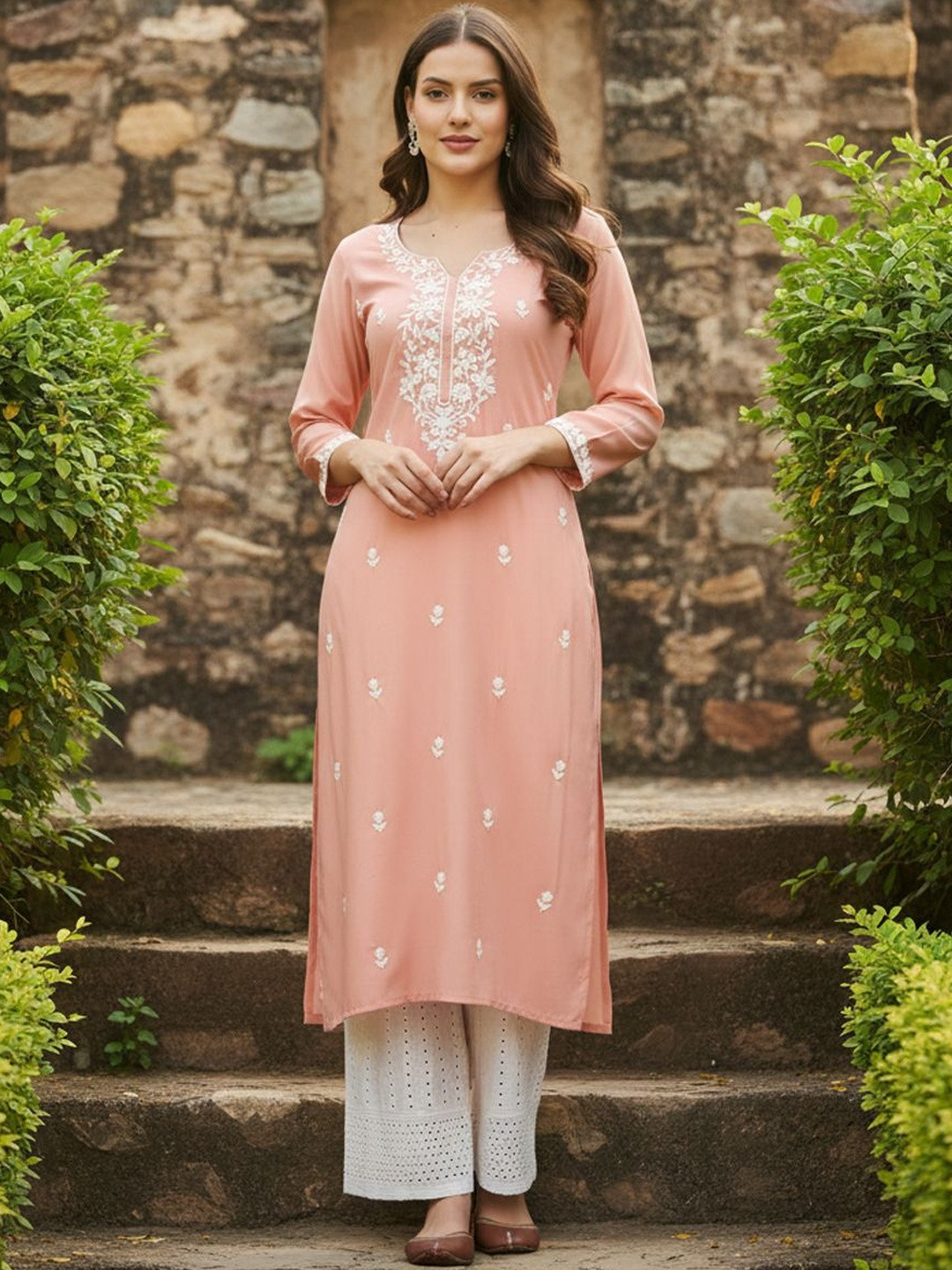 FORKEY Women Ethnic Motifs Embroidered Thread Work Kurta