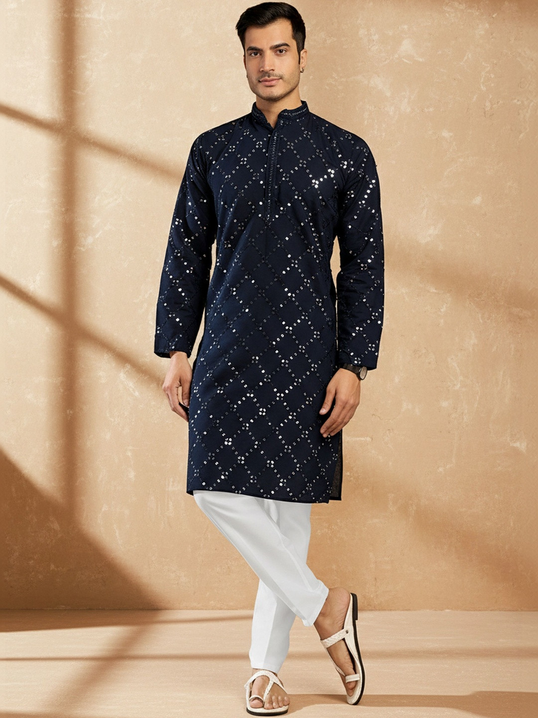 INDIROOP Men Geometric Embroidered Mandarin Collar Regular Sleeves Kurta