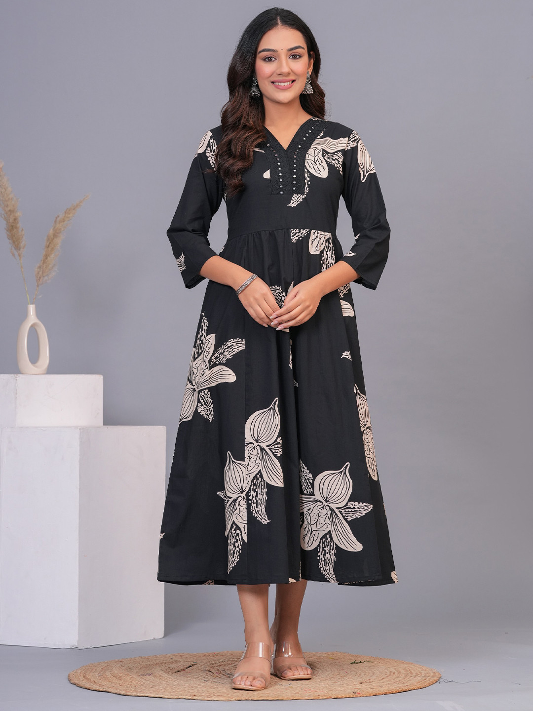 CTMTEX Women Floral Printed Mirror Work Floral Anarkali Kurta