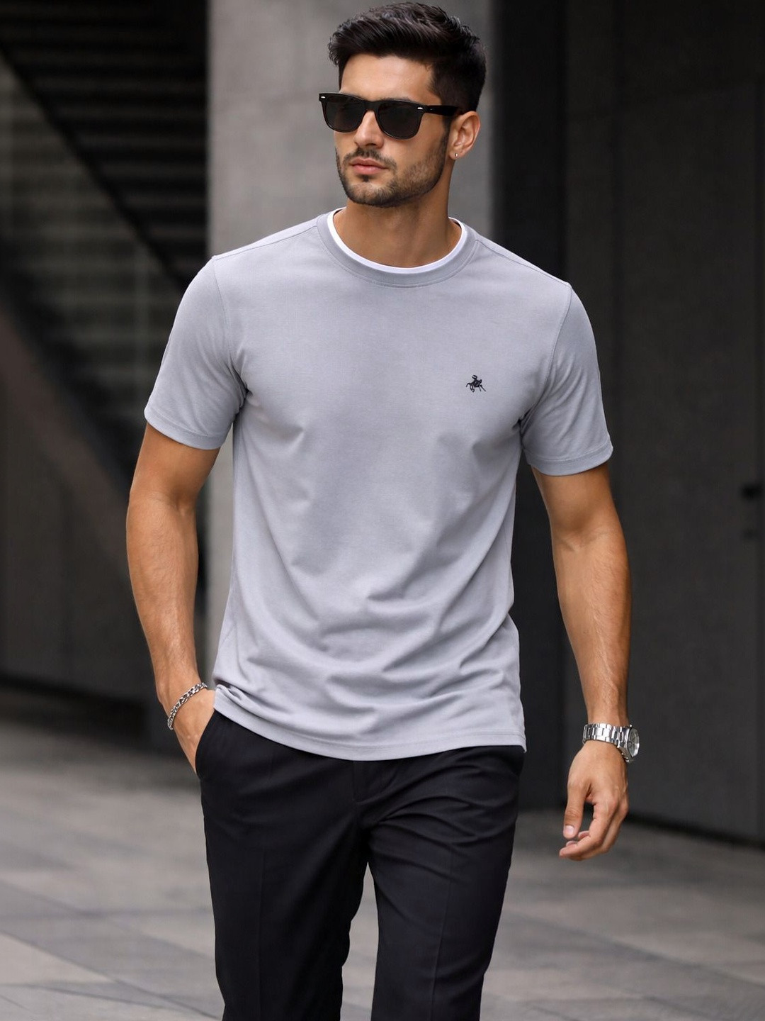 ROLLISTEAR Mens Round Neck Tshirts