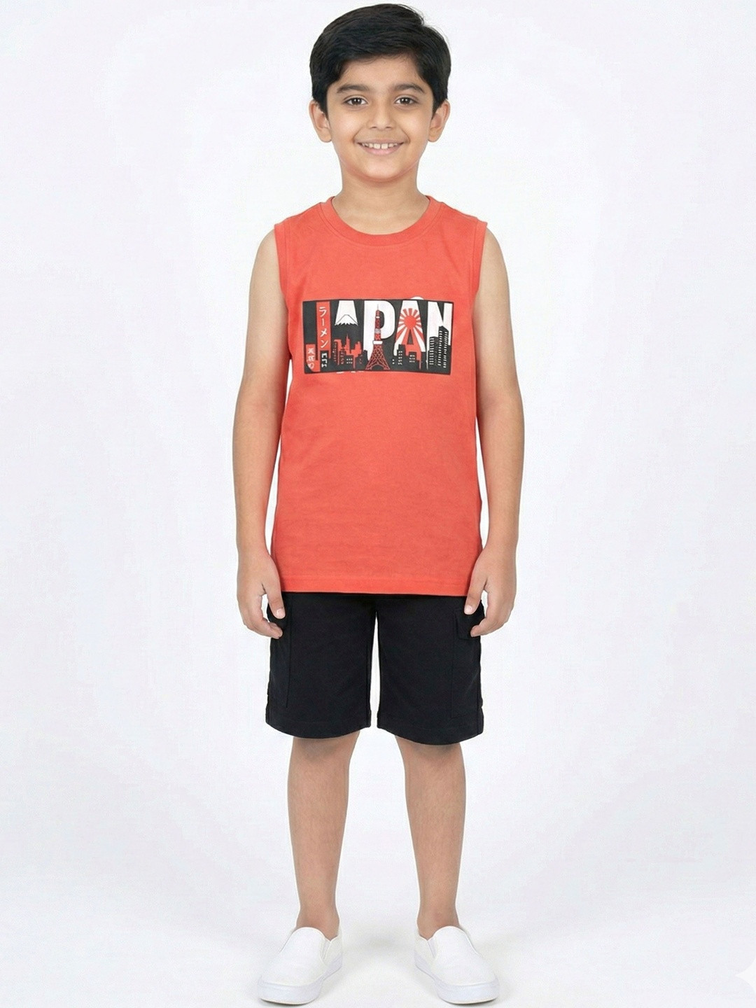KiddoPanti Boys Graphic Printed Round Neck Pure Cotton T-Shirt With Cargo Short