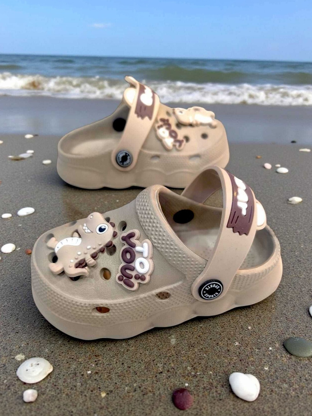 Binos Unisex Kids PU Clogs Sandals