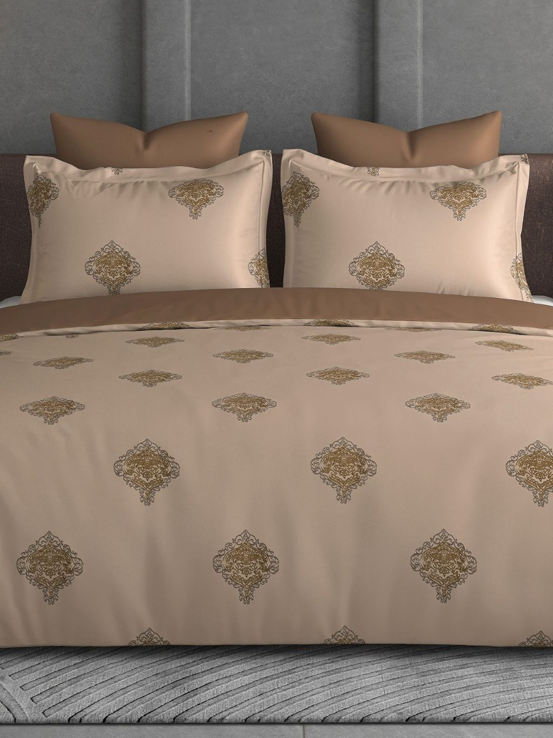 House of Owlet Beige Floral 600 TC Bedsheet with 2 Pillow Covers