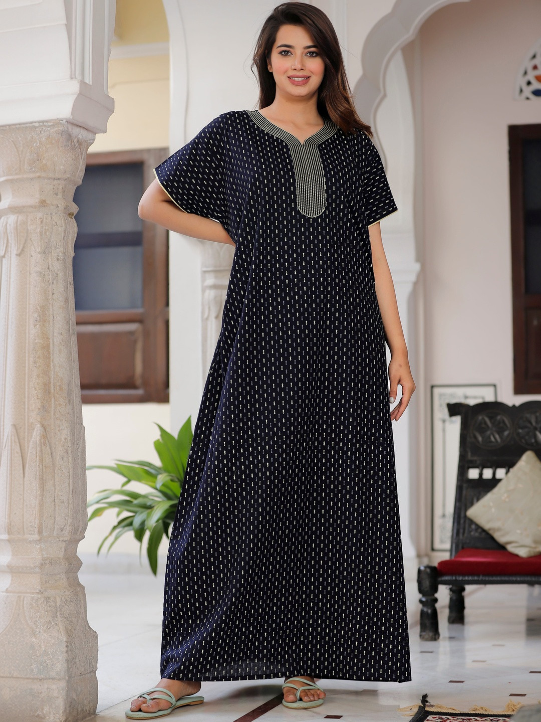 JAIPZZ APPARELS Printed Maxi Nightdress