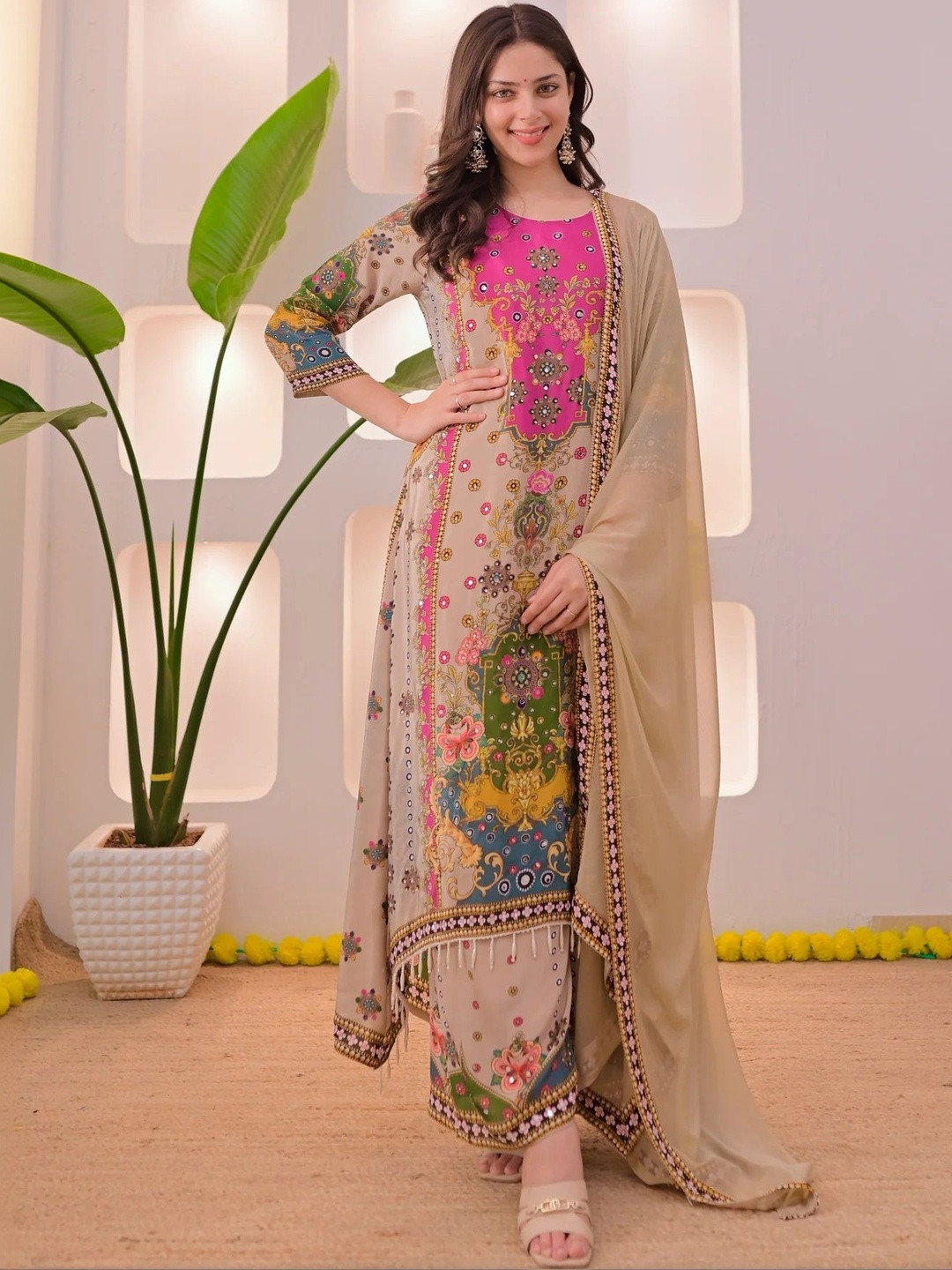 Garg Enterprises Women Ethnic Motifs Printed Regular Kurta with Patiala & With Dupatta