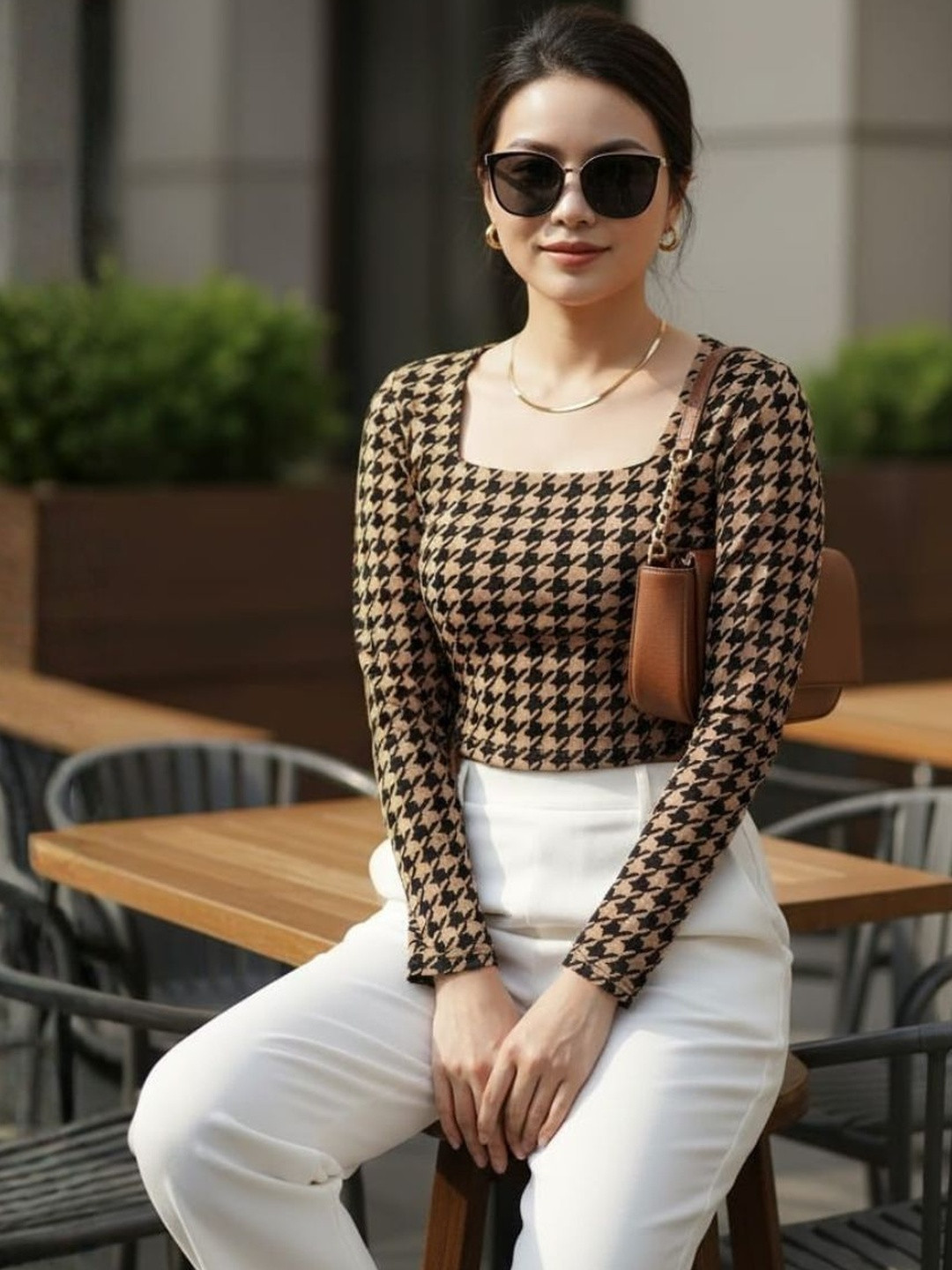 STYLOBABE Print Scuba Blend Crop Top