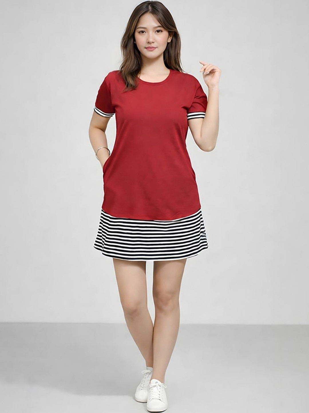 HM HUBB Striped Round Neck Pockets Longline Cotton T-shirt