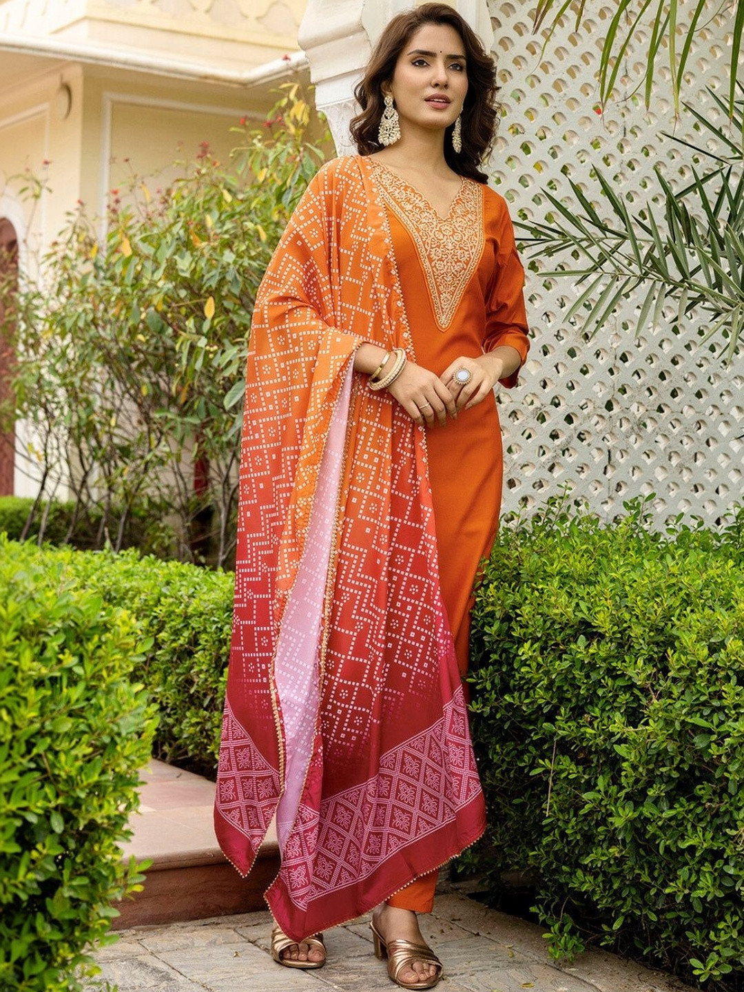 Navlik Women Ethnic Motifs Embroidered Regular Thread Work Kurta with Trousers & With Dupatta