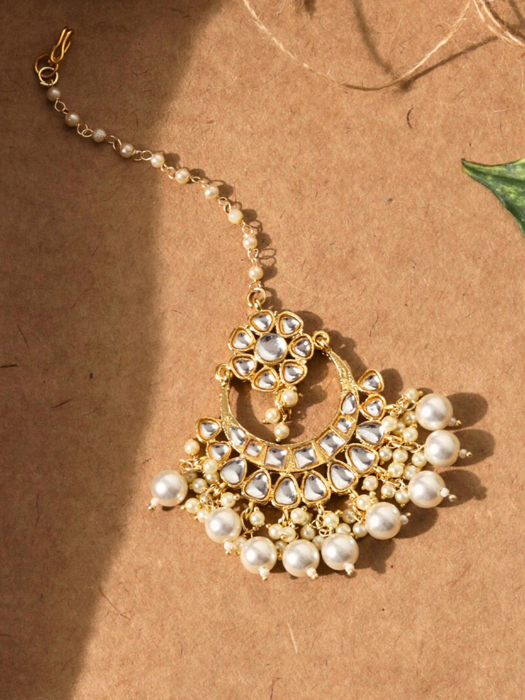 Fida Gold-Plated White Kundan-Studded Pearl Beaded Traditional Maang Tikka