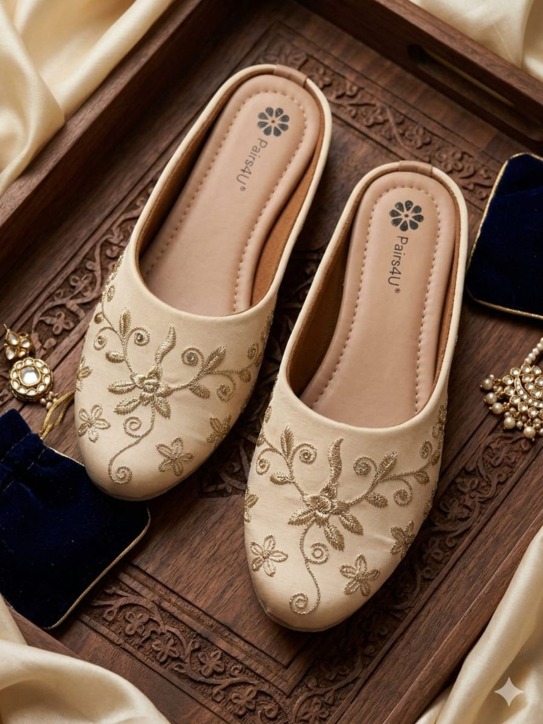 Pairs4U Women Embellished Fashion Flats