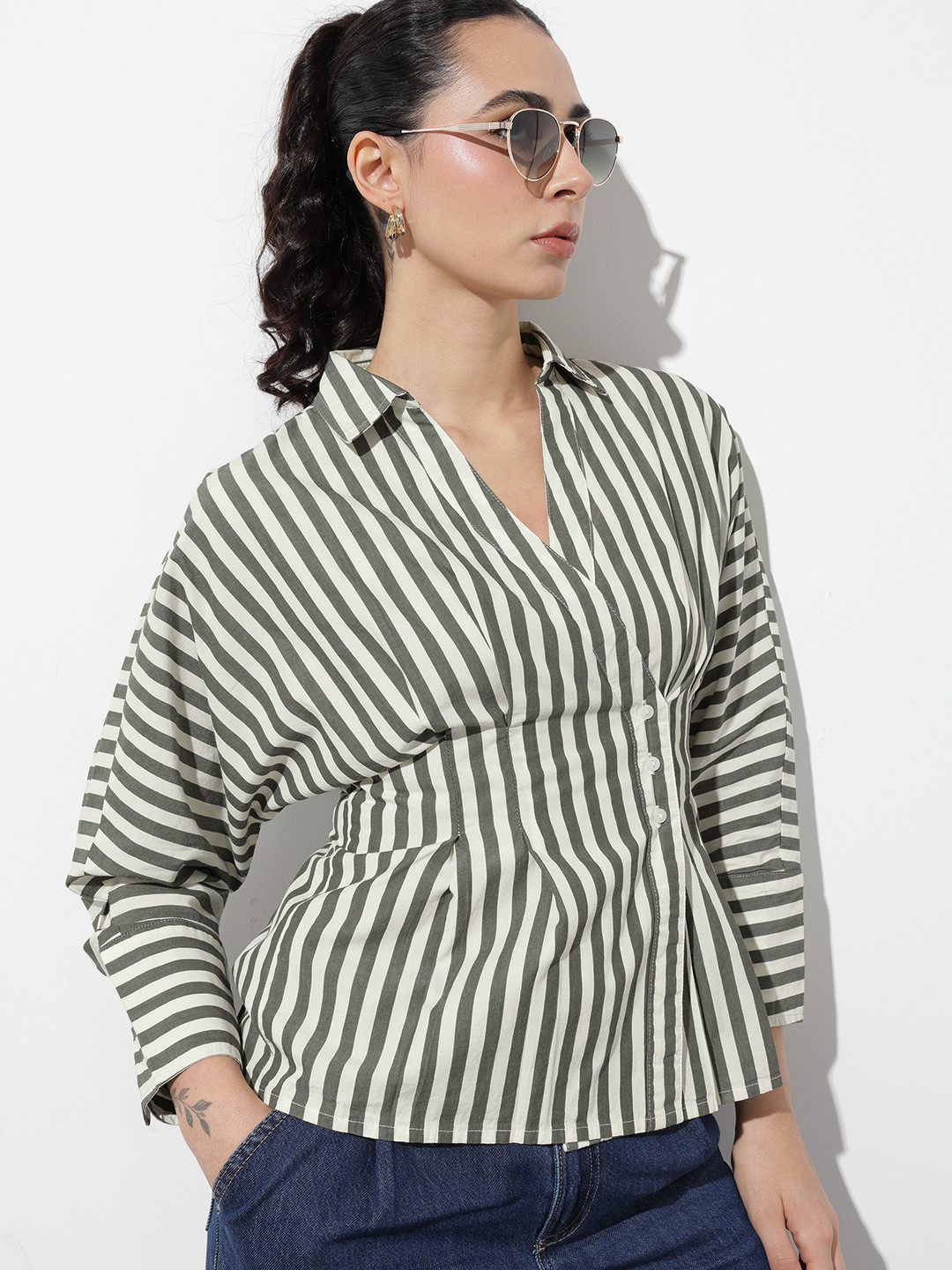 Roadster Striped Pure Cotton Cuffed Sleeves Shirt