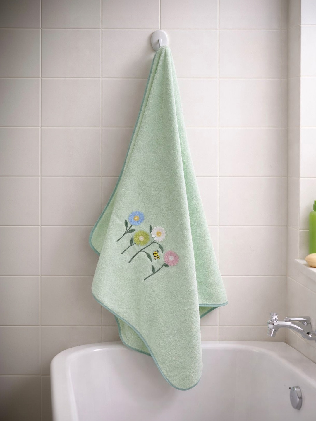 DIVYAM - JOY OF COMFORT Women Sea Green & Lime Green 1 Printed Terry Cotton Bath Towel
