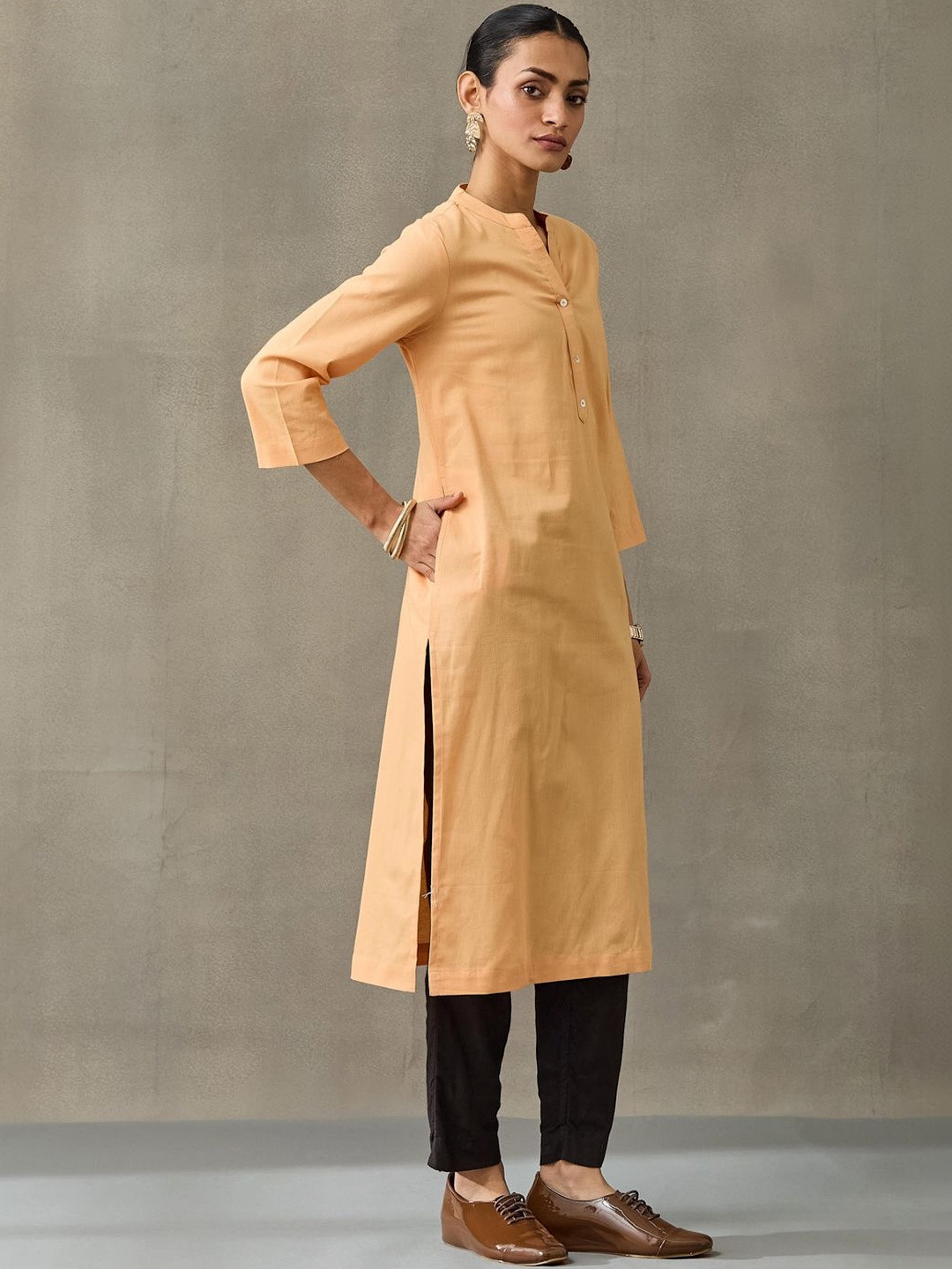Navibhu Workwear Women Flared Sleeves Thread Work Kurta