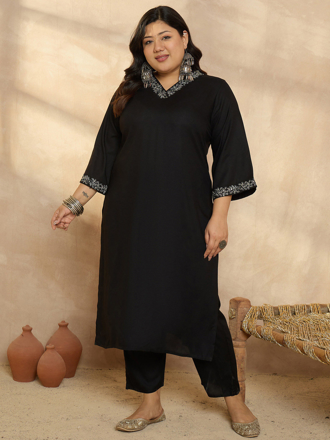 Indo Era Plus Size Ethnic Motifs Embroidered Regular Thread Work Kurta with Trousers