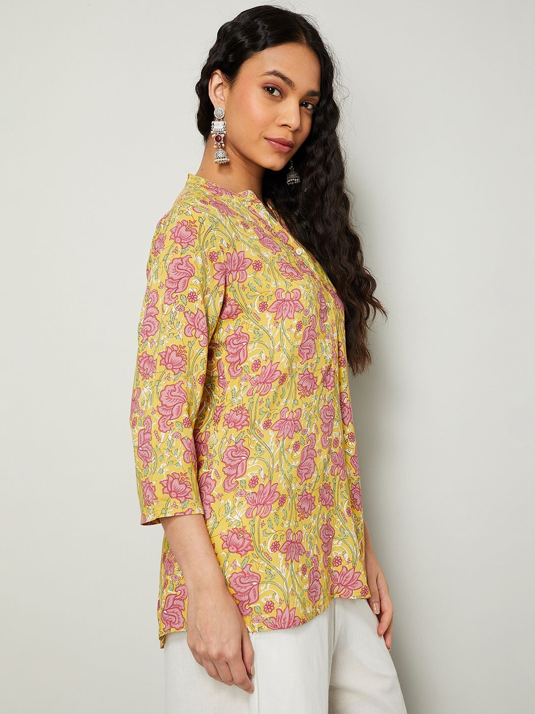 Melange by Lifestyle Floral Printed Kurti
