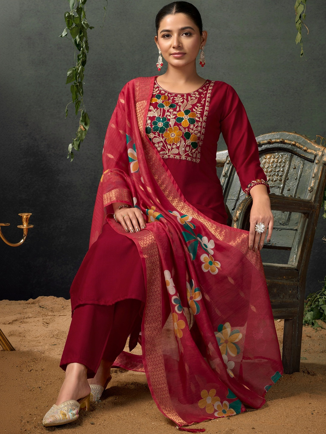 ASILYN Women Floral Embroidered Regular Thread Work Kurta with Trousers & With Dupatta