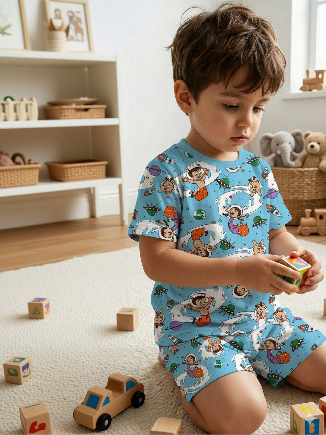 Ninos Dreams All Over Graphic T-shirt with Shorts Night Suit