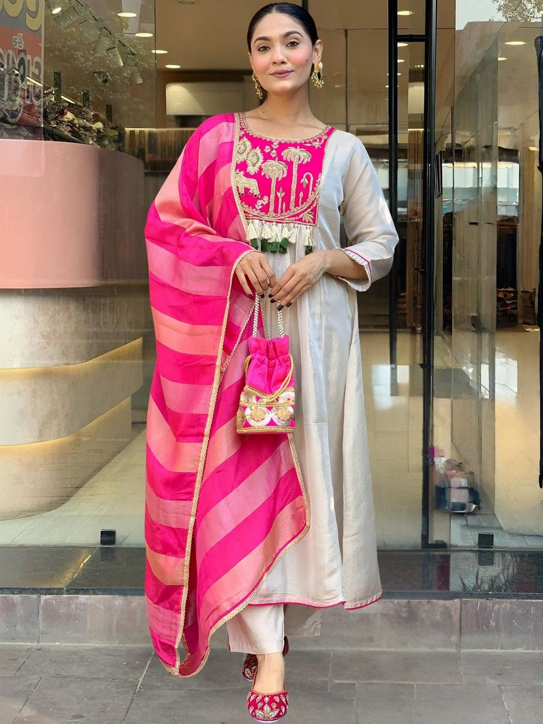 Vaidehi Fashion Women Ethnic Motifs Embroidered Panelled Thread Work Kurta with Trousers & With Dupatta